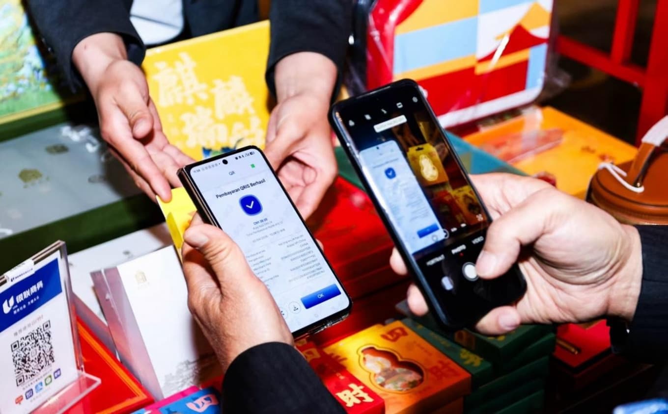 Financial Sovereignty: How QRIS Broke the Global Credit Card Monopoly